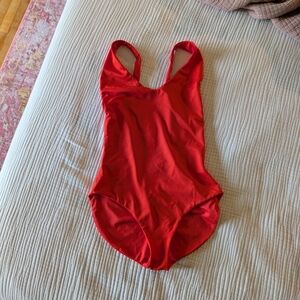 Londre Minimalist In First Red Size Medium